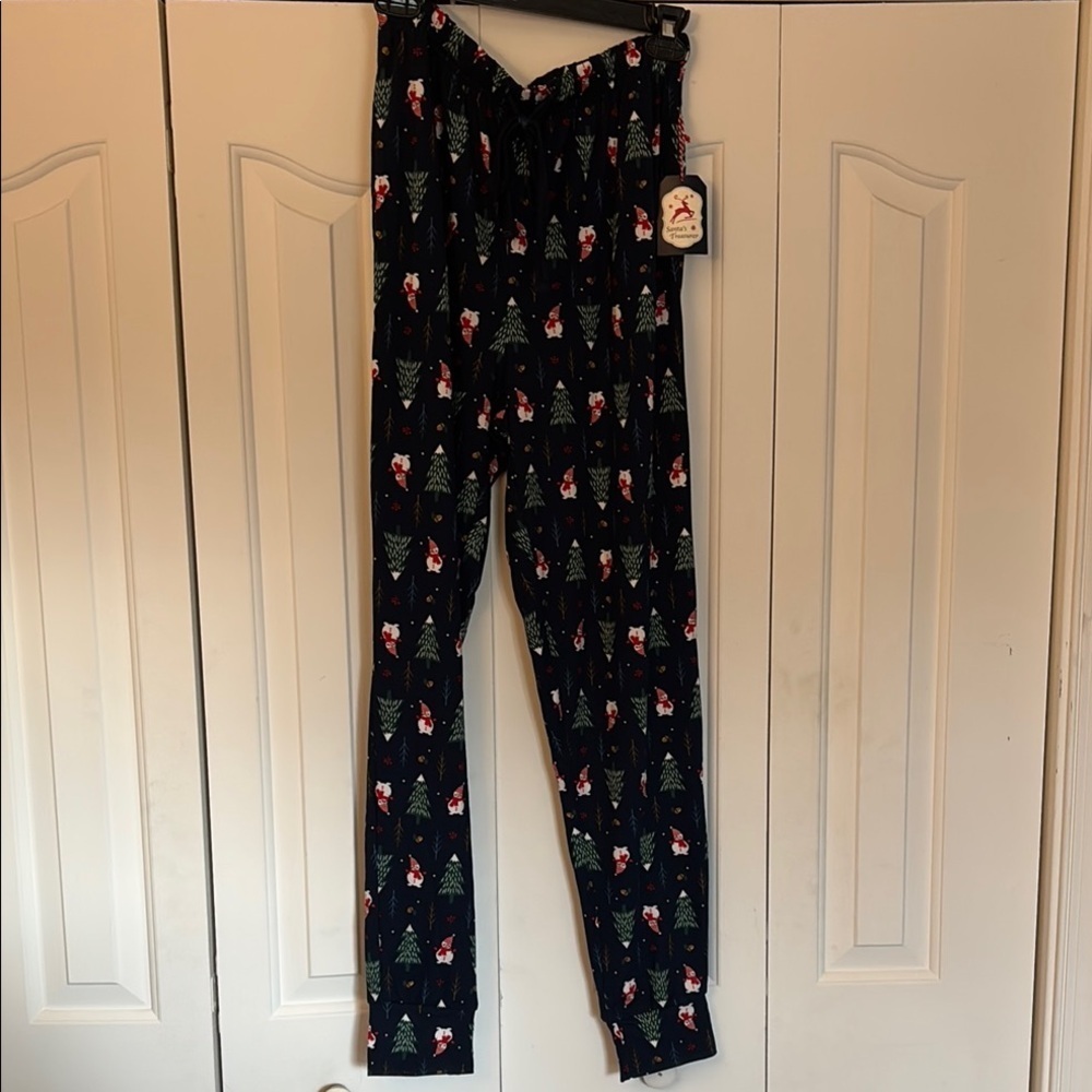 Santa’s Treasures Christmas Tree and Santa Pajama Pants Unisex Size Small